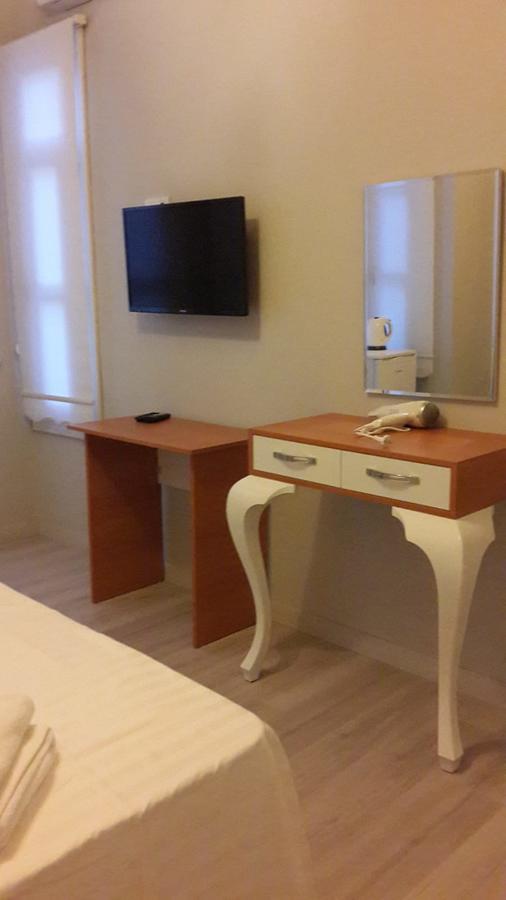 Lafontaine Konak Otel Mudanya Bagian luar foto